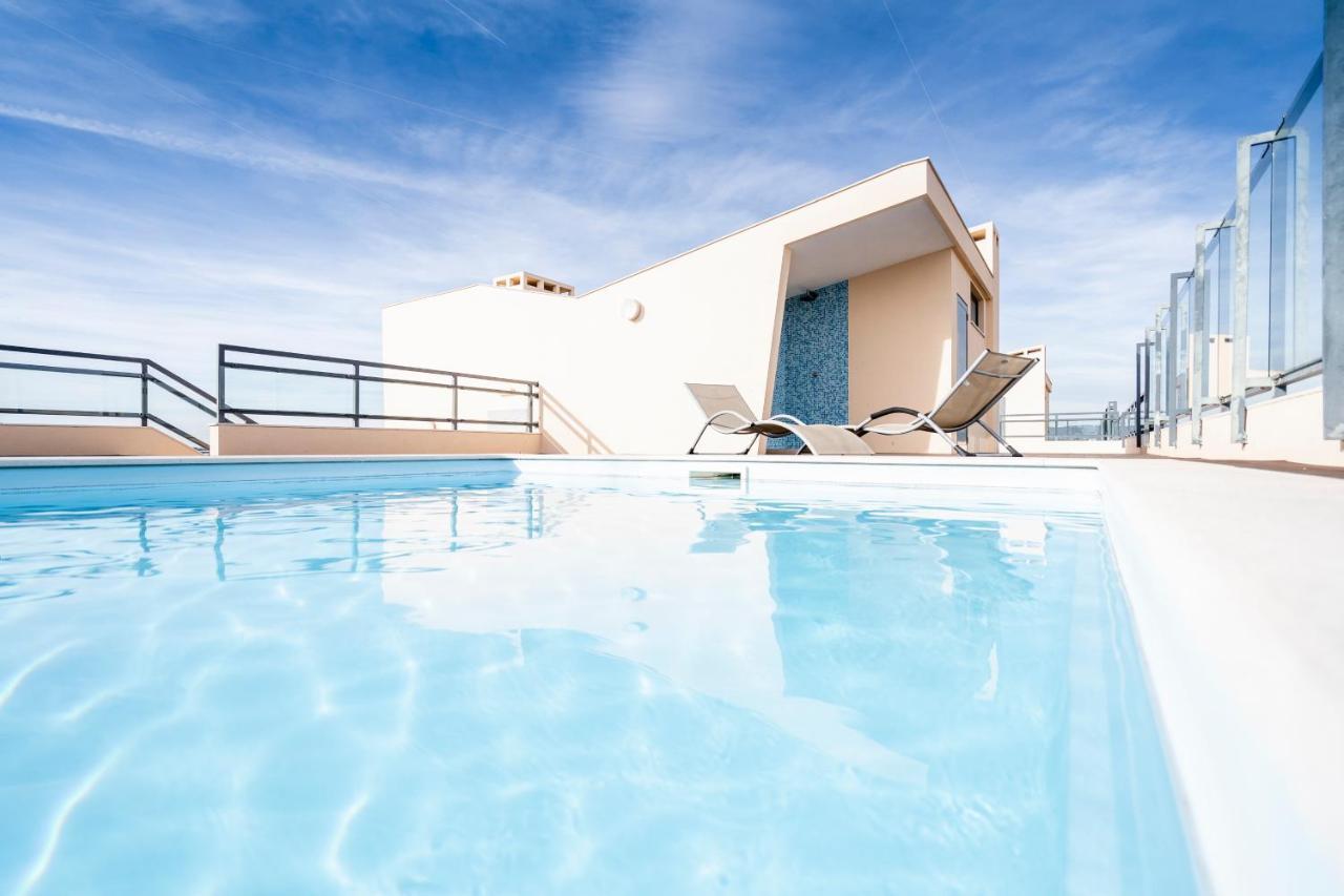 Апартаменты Oceanfront: Luxury Spectacular Sea Views And Pool Ольян Экстерьер фото